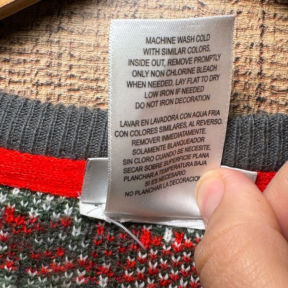 Disney Parks Mickey Mouse Holiday Christmas Sweater Gray Men's size Small - Picture 6 of 6